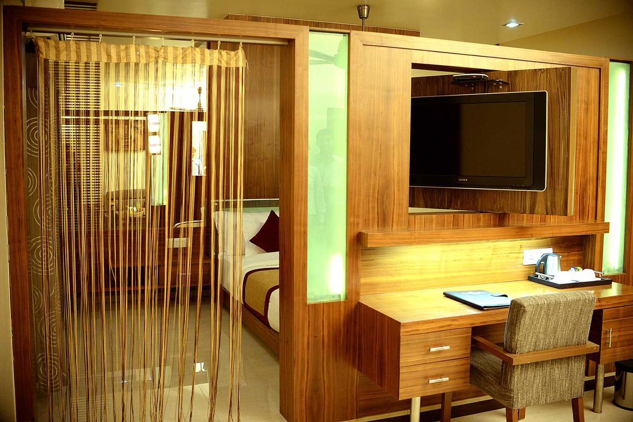 Hotel Fortune Palace Jāmnagar Dış mekan fotoğraf